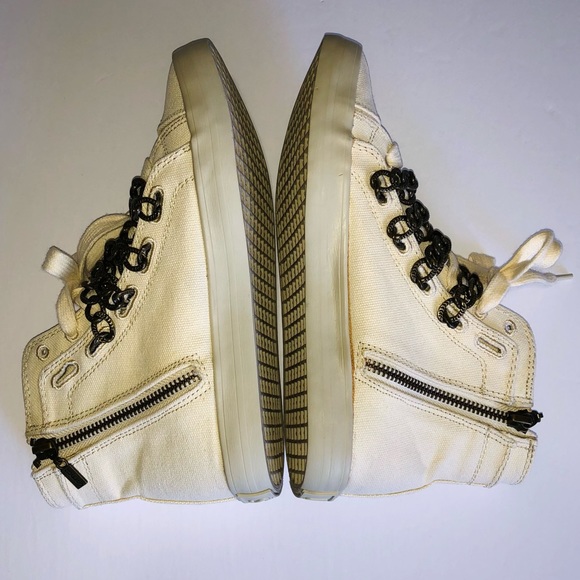 UES Women's Nise Chain Hi-Top Sneaker - Picture 10 of 17